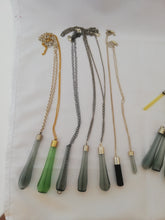 Cargar imagen en el visor de la galería, Collares Lagrima
